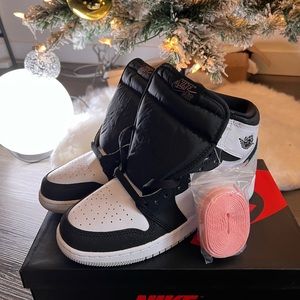 Air Jordan 1 Retro High OG Stage Haze size 6 New w/fresh box